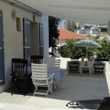 Appartement Dans La Villa 